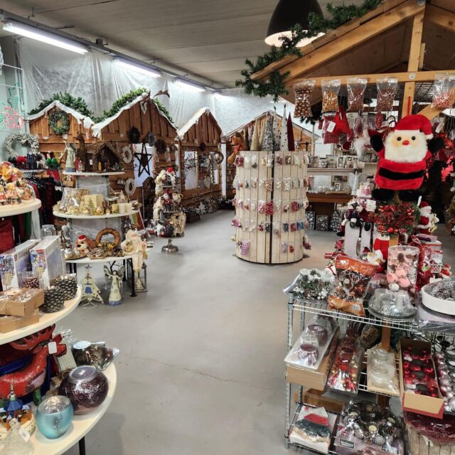 Zaterdag 11 november om 09.30 de opening van de Kringkoop Kerstmarkt in de Lindeboom🎄 Wij zijn er klaar voor!!
